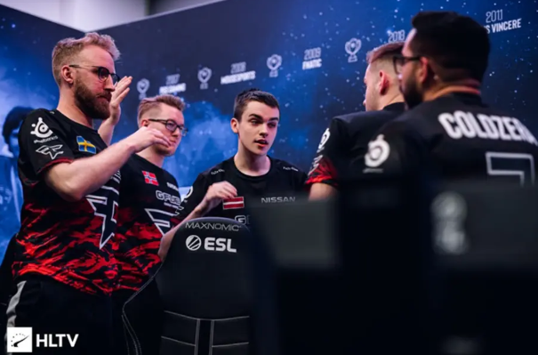 超越年龄的 超越年龄的