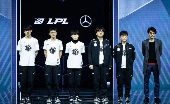 在大前锋位 在大前锋位