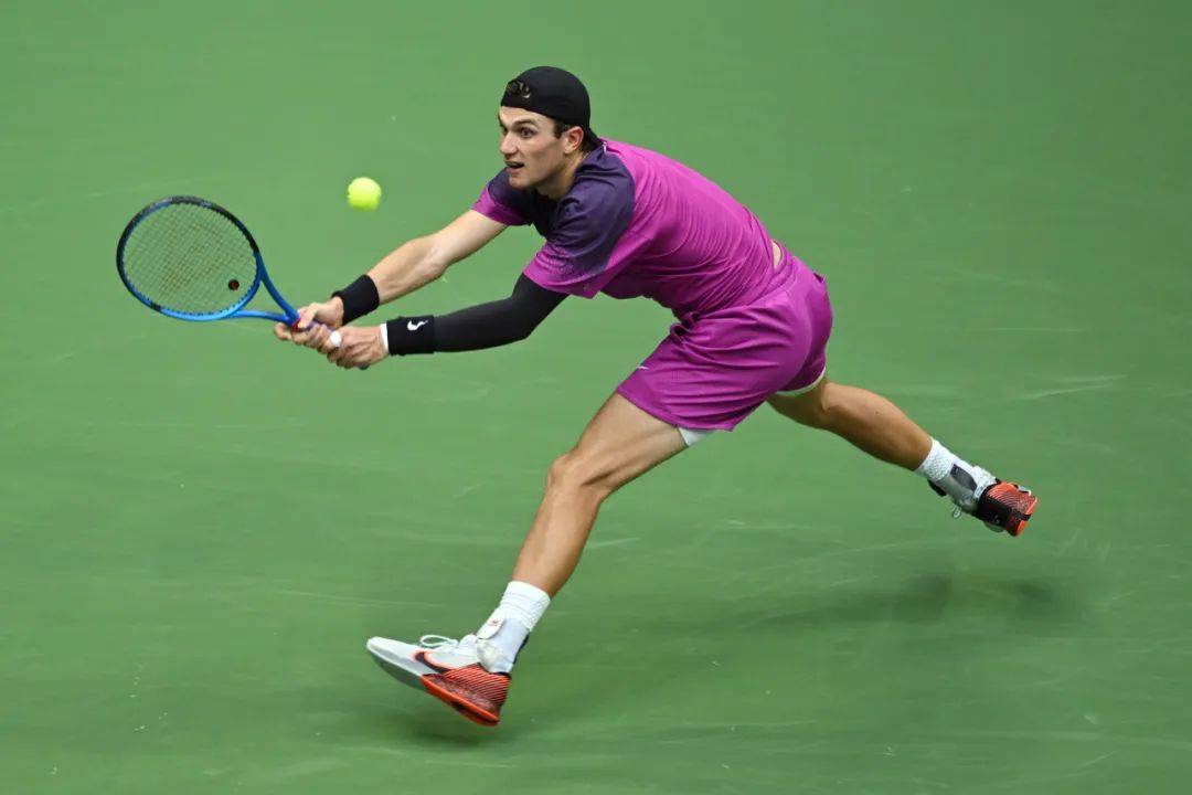 雷斯而言 雷斯而言