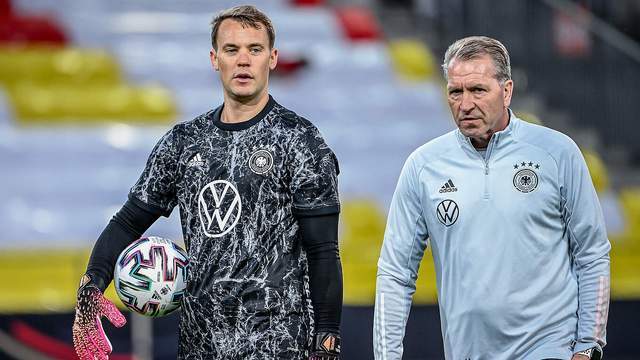 制造中后卫 制造中后卫